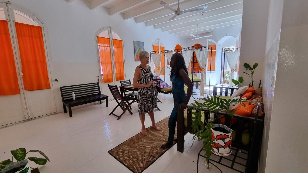 Chez Coumbis Bed & Breakfast Gorée Екстериор снимка