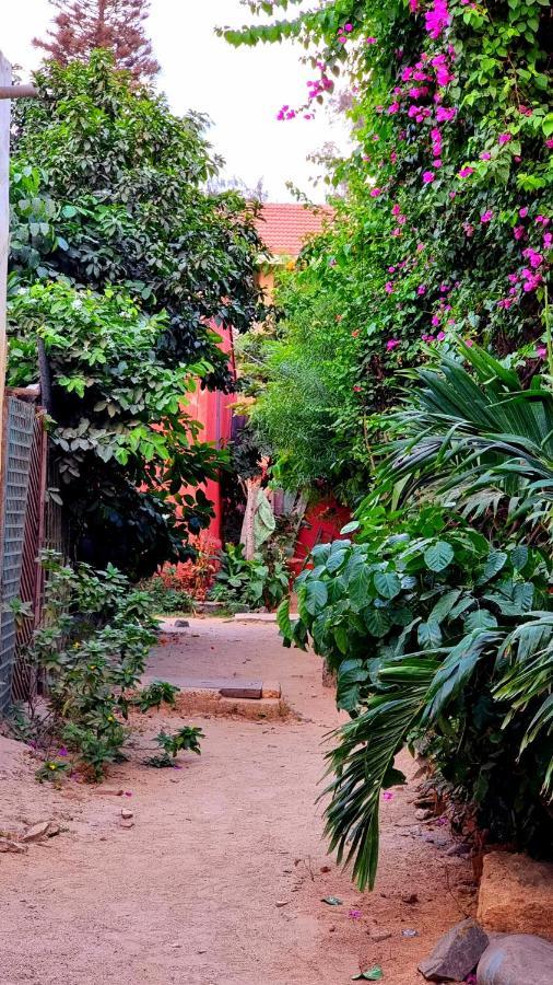 Chez Coumbis Bed & Breakfast Gorée Екстериор снимка